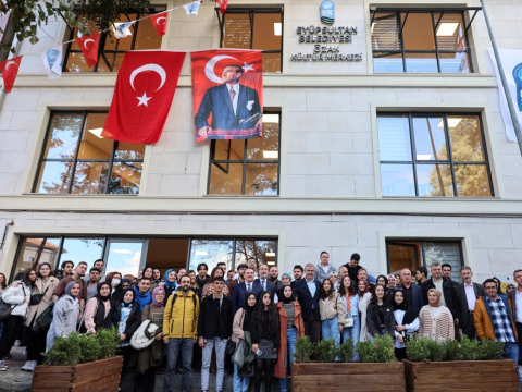 Özak Global Holding'ten gelecğe "akademik" yatırım